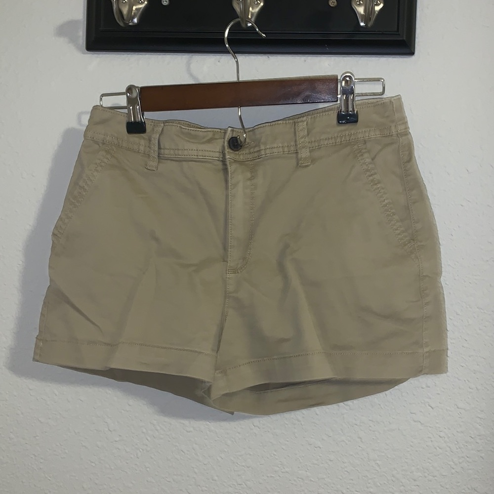 khaki shorts